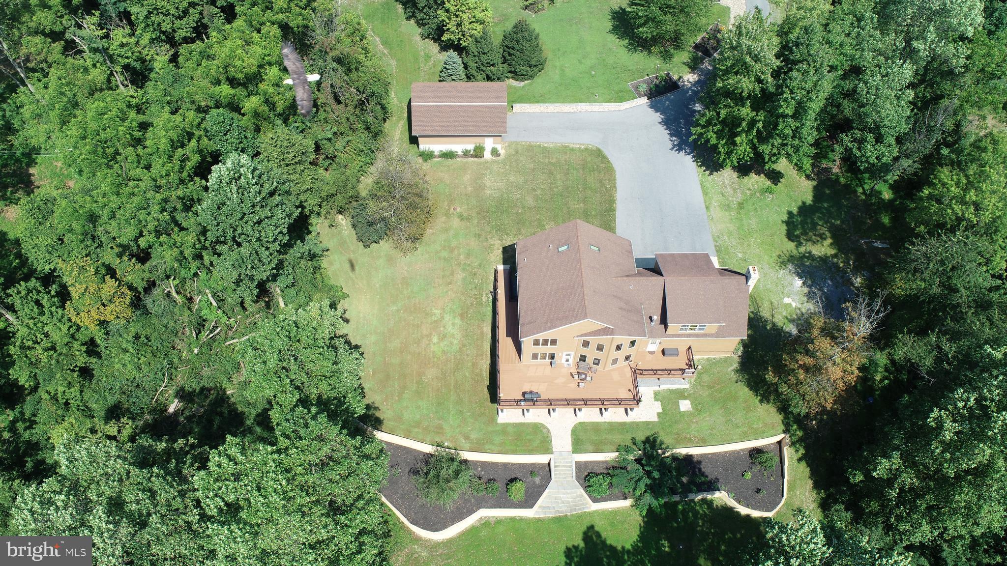 240 Robson Road Dillsburg, PA 17019 - Photo 4 of 71