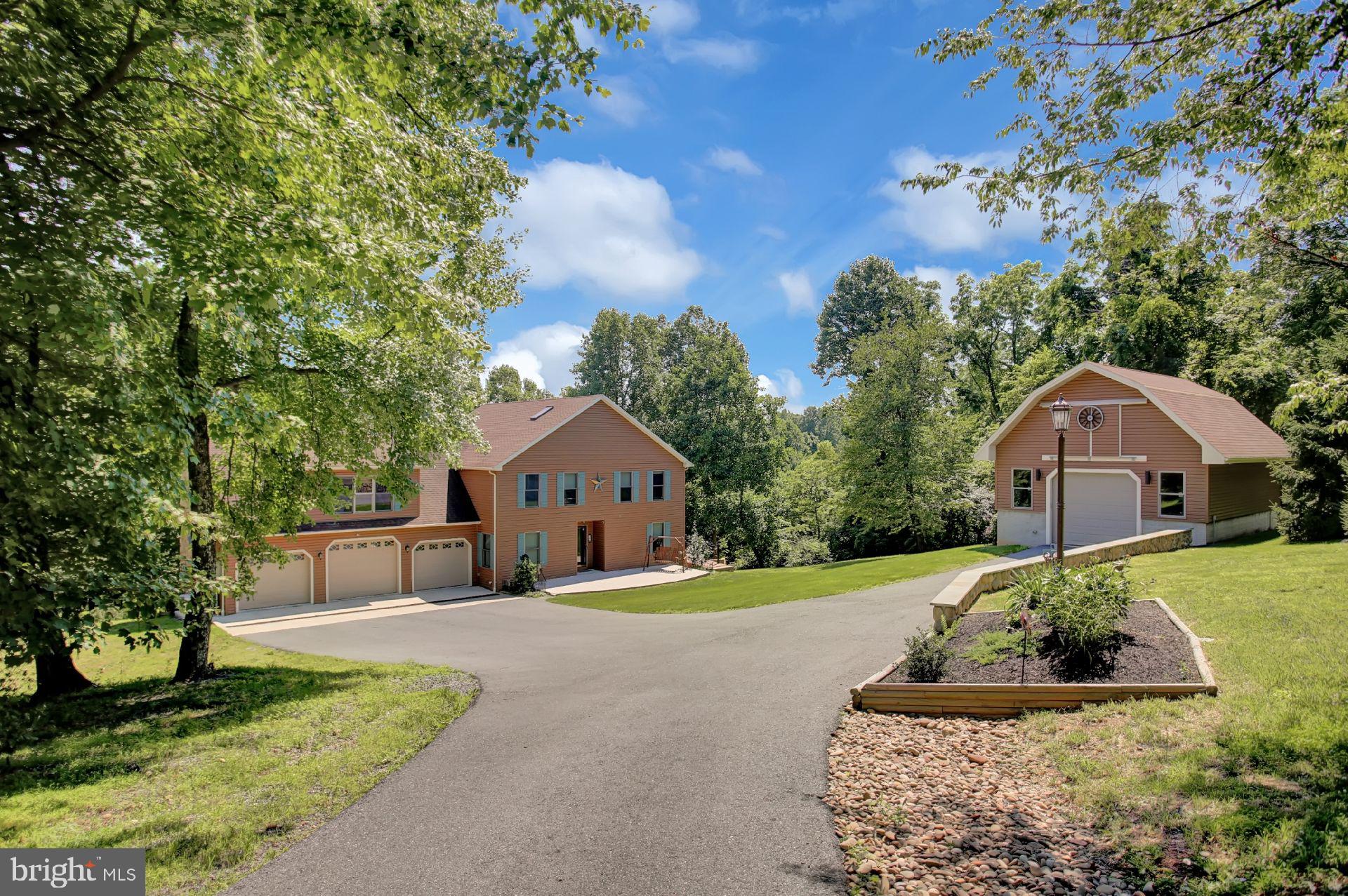 240 Robson Road Dillsburg, PA 17019 - Photo 6 of 71