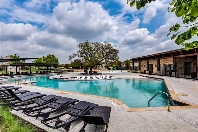 $525,000 | 125 Groesbeck Lane, Leander, TX 78641