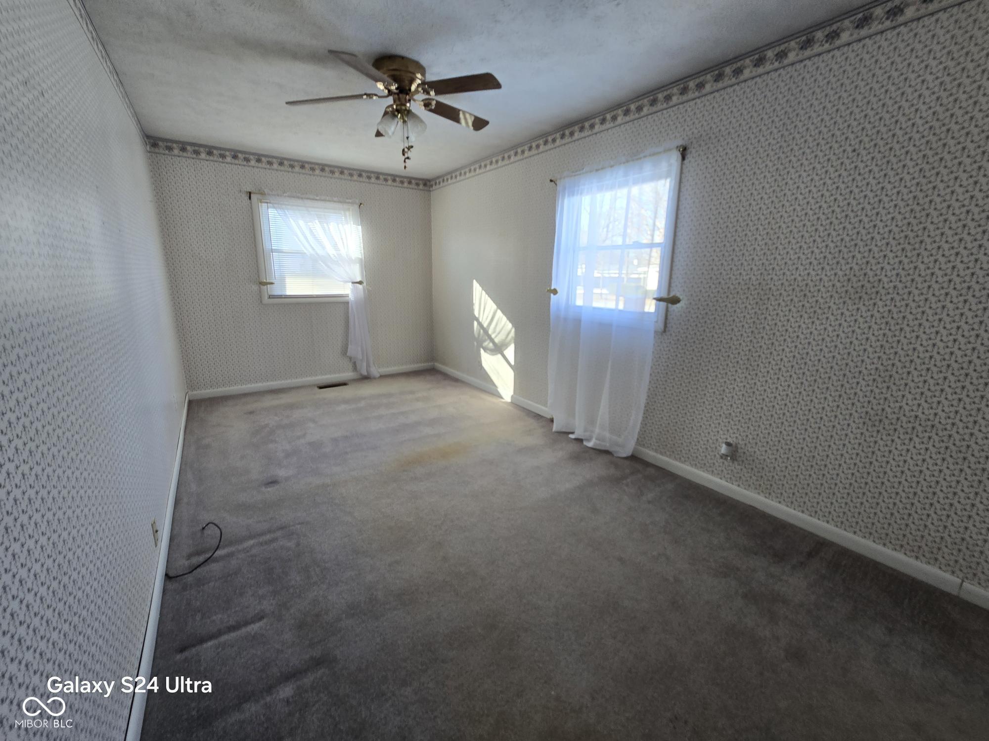 405 Howard Avenue Arcadia, IN 46030 - Photo 5 of 11