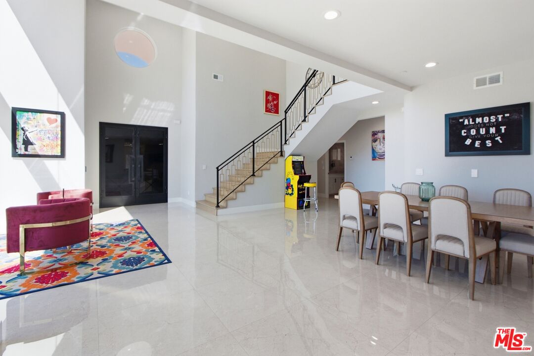 1907 Alpha Road Glendale, CA 91208 - Photo 7 of 47 Gallery Image 7