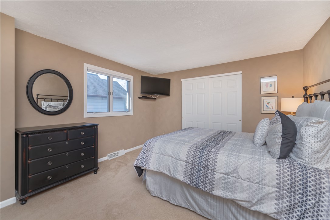 215 South Fitzhugh Street Rochester, NY 14608 - Photo 22 of 39 Bedroom 2