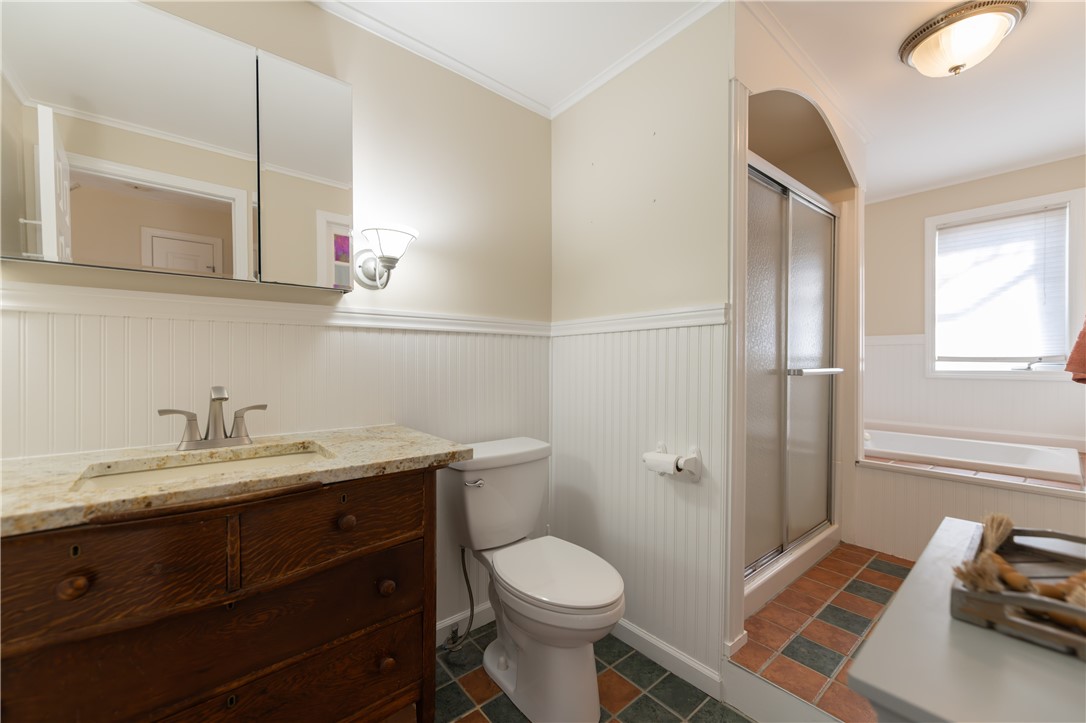 215 South Fitzhugh Street Rochester, NY 14608 - Photo 23 of 39 Full Bath