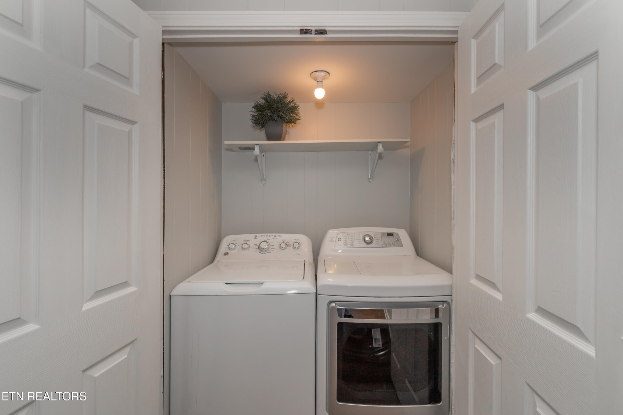 733 Waco Road Northwest Knoxville, TN 37919 - Photo 16 of 34 Gallery Image 16