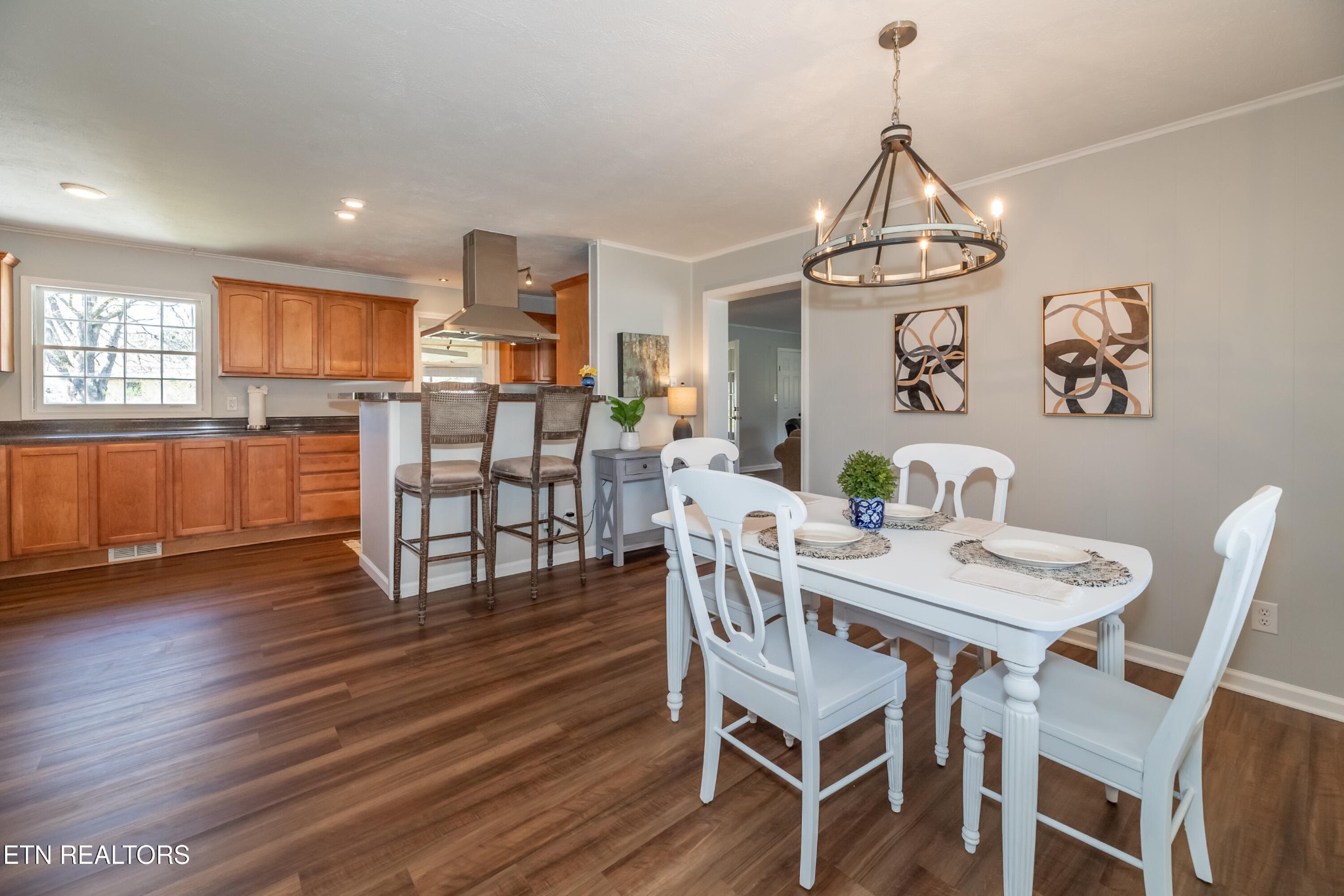 733 Waco Road Northwest Knoxville, TN 37919 - Photo 5 of 34 Gallery Image 5
