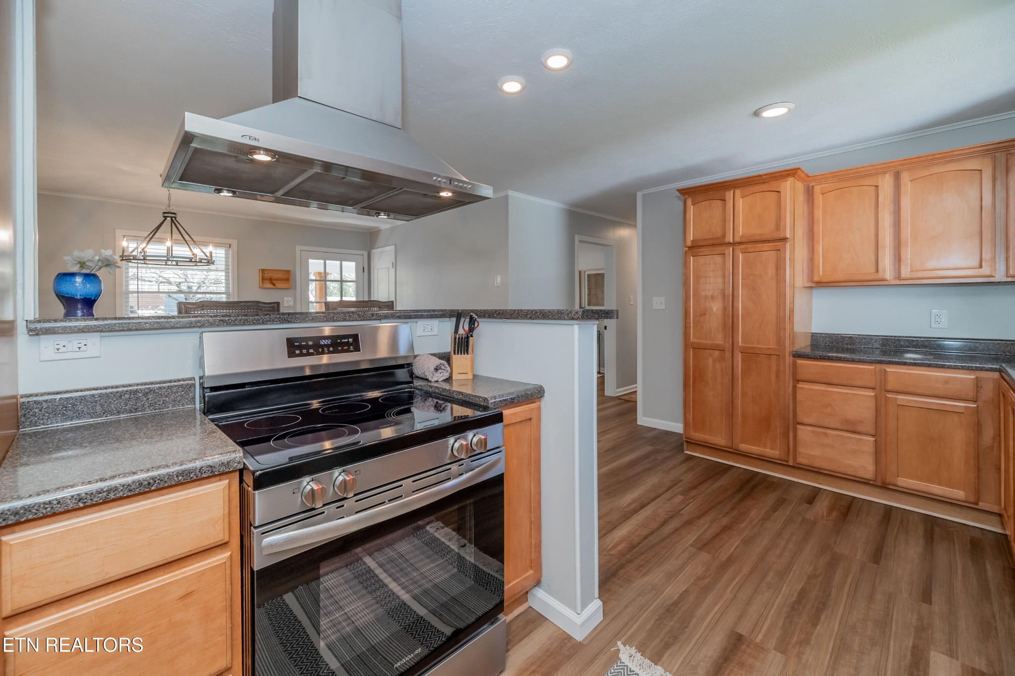 733 Waco Road Northwest Knoxville, TN 37919 - Photo 10 of 34 Gallery Image 10