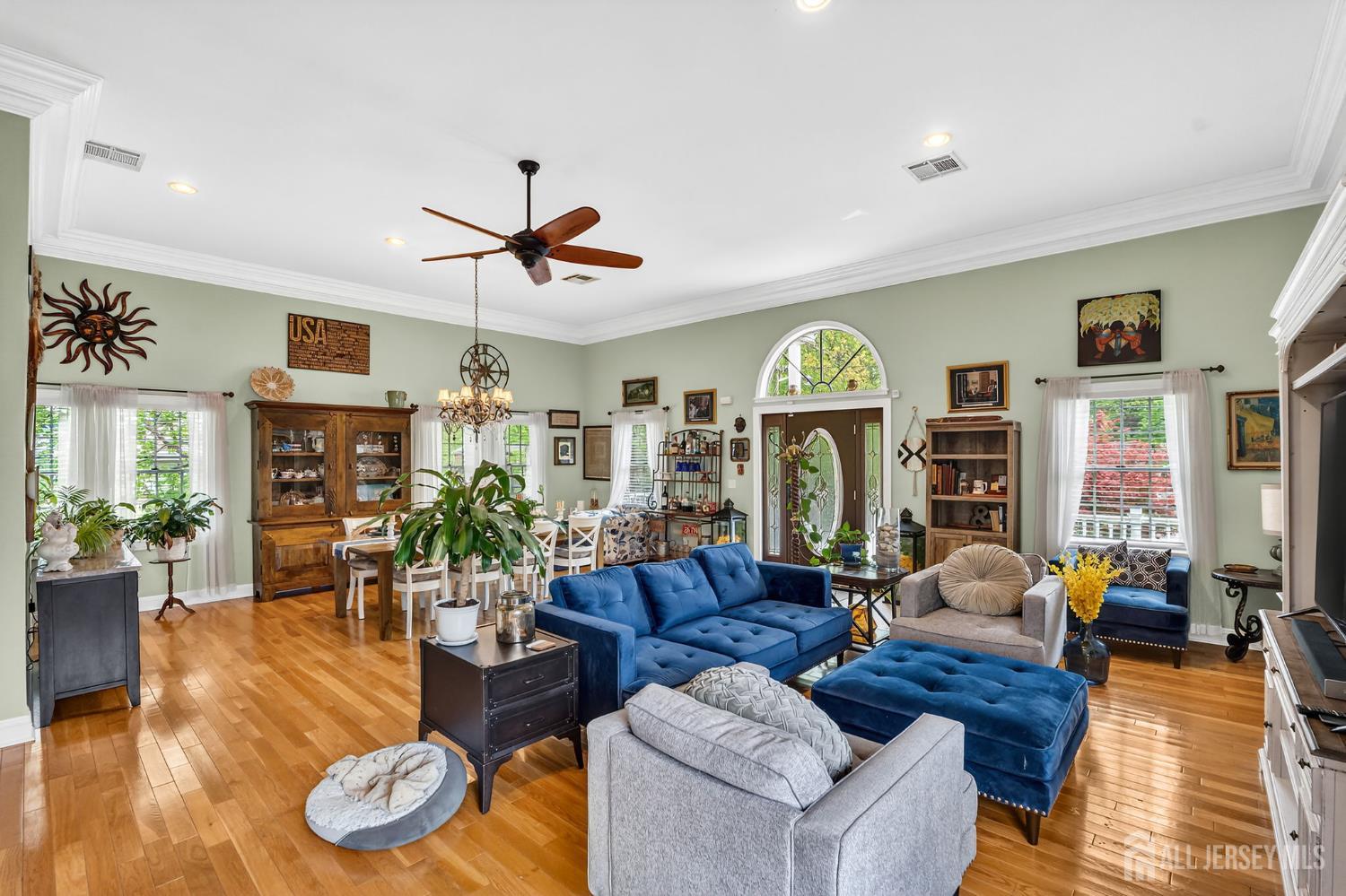 695 Spruce Road North Brunswick, NJ 08902 - Photo 19 of 63