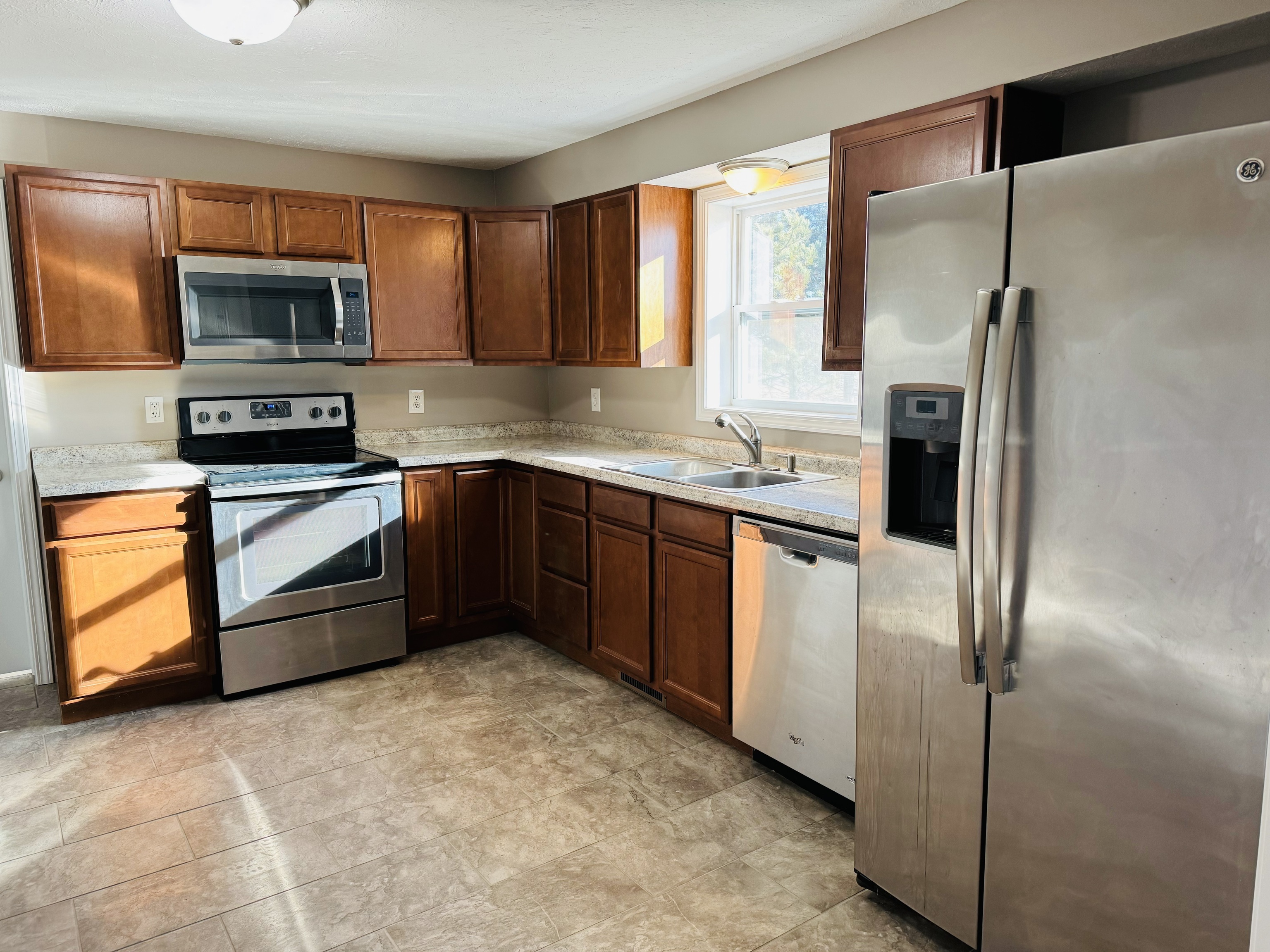 785 Enos Road Seymour, IN 47274 - Photo 5 of 28