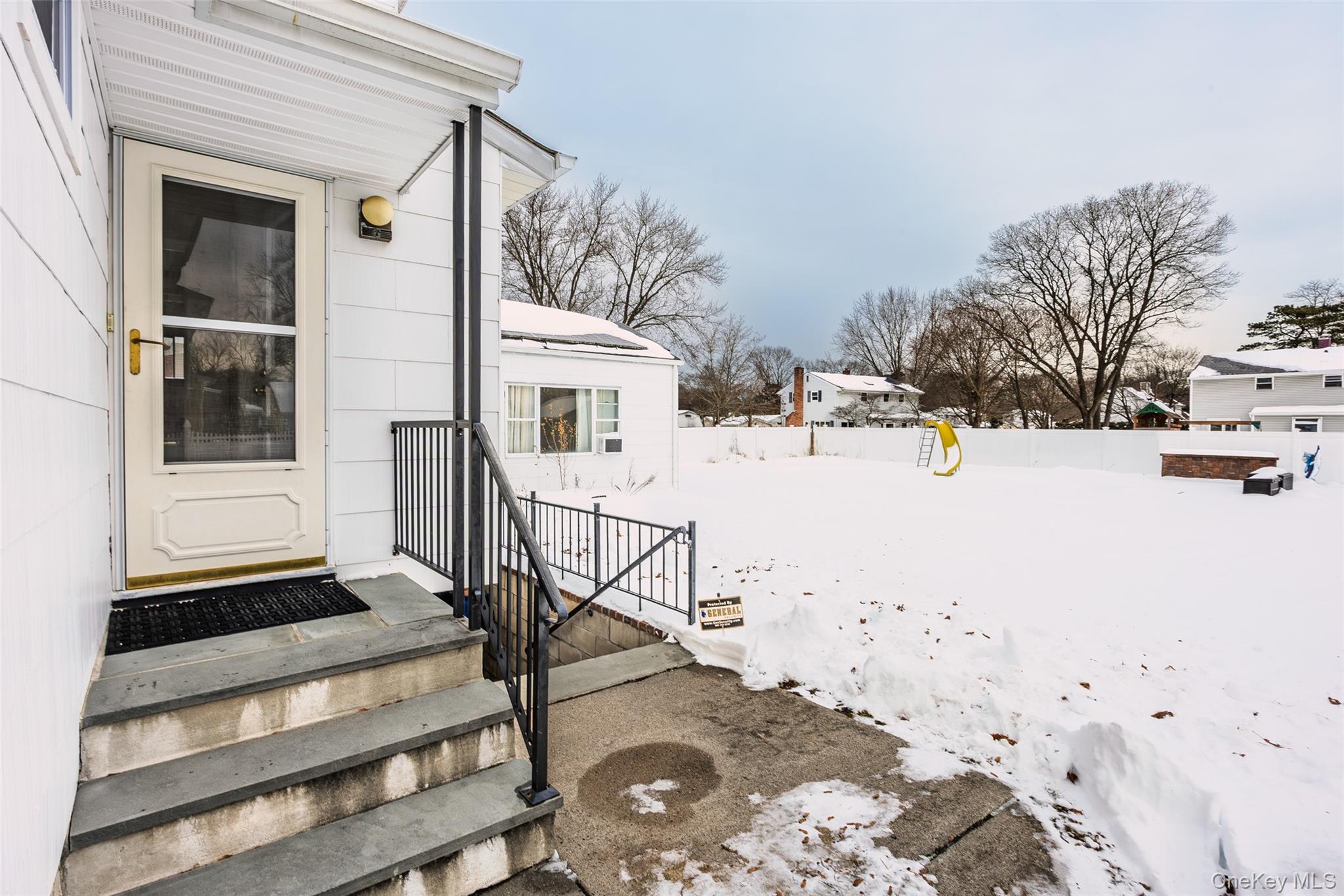 3 Brenner Road Coram, NY 11727 - Photo 33 of 41 a view of living room