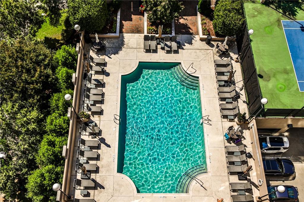 325 East Paces Ferry Road Northeast, Unit 1105 Atlanta, GA 30305 - Photo 27 of 36 a view of building and front view of building