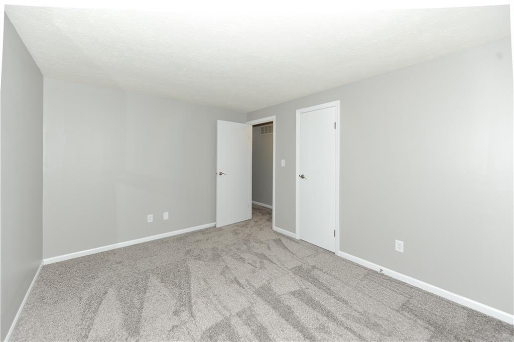 8414 Castle Ridge Lane Indianapolis, IN 46256 - Photo 34 of 40 Gallery Image 34