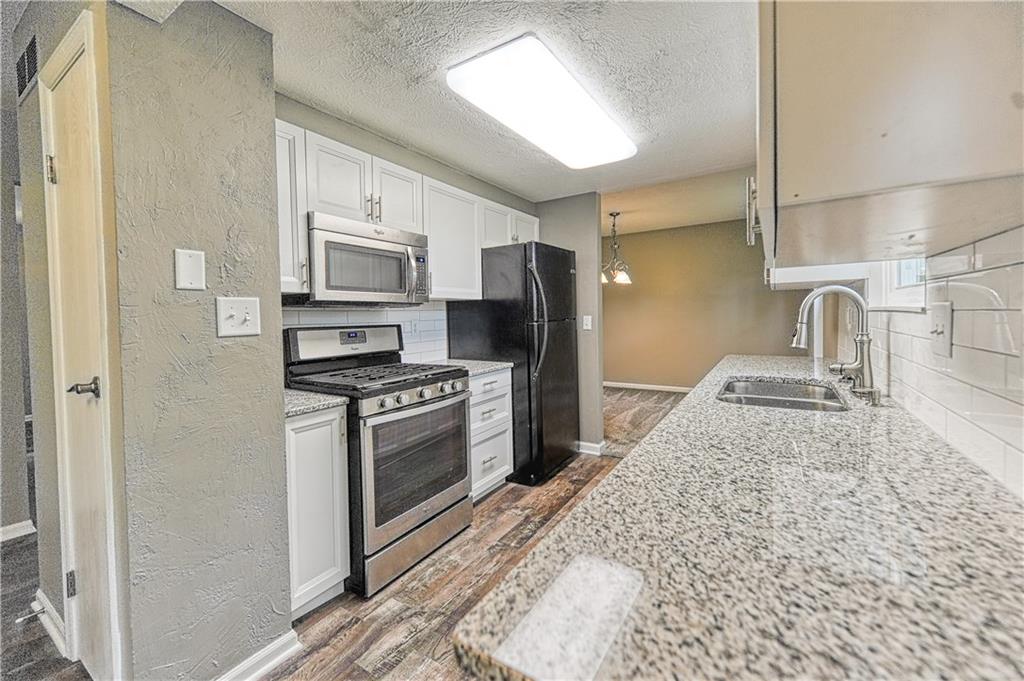 8414 Castle Ridge Lane Indianapolis, IN 46256 - Photo 10 of 40 Gallery Image 10
