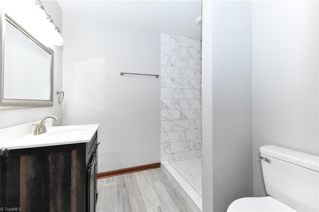 595 Quesinberry Road Eden, NC 27288 - Photo 27 of 45 Master Bath