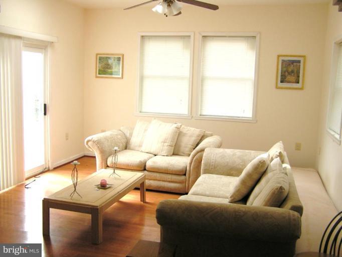 6416 Rivington Road Springfield, VA 22152 - Photo 6 of 11 Sunroom