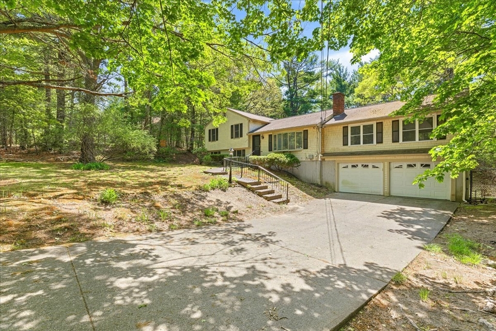 40 Kristin Road Plymouth, MA 02360 - Photo 3 of 39