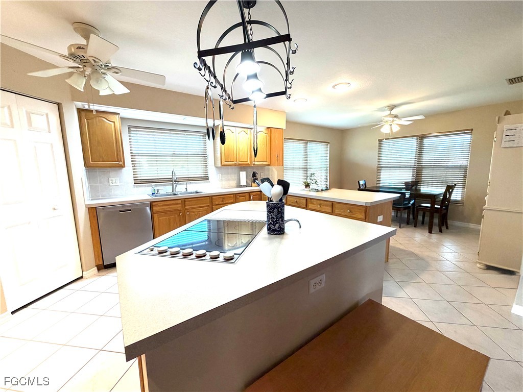 2800 Rustic Lane North Fort Myers, FL 33903 - Photo 7 of 29