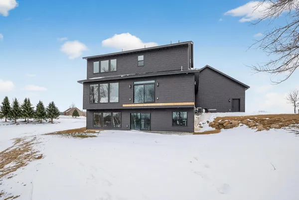$800,000 | 12138 280th Avenue, Zimmerman, MN 55398