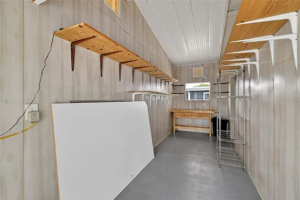 a view of entryway with washer and dryer