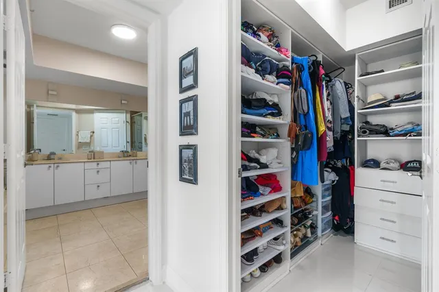 $6,000 | 411 North New River Drive East, Unit 2205, Fort Lauderdale, FL 33301