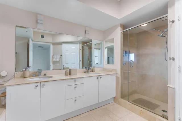 $6,000 | 411 North New River Drive East, Unit 2205, Fort Lauderdale, FL 33301