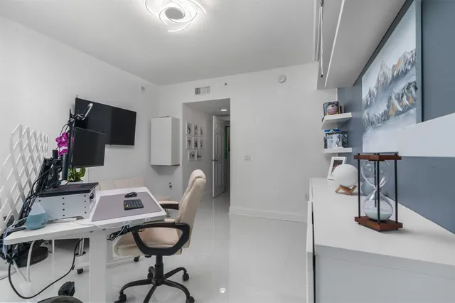 $6,000 | 411 North New River Drive East, Unit 2205, Fort Lauderdale, FL 33301