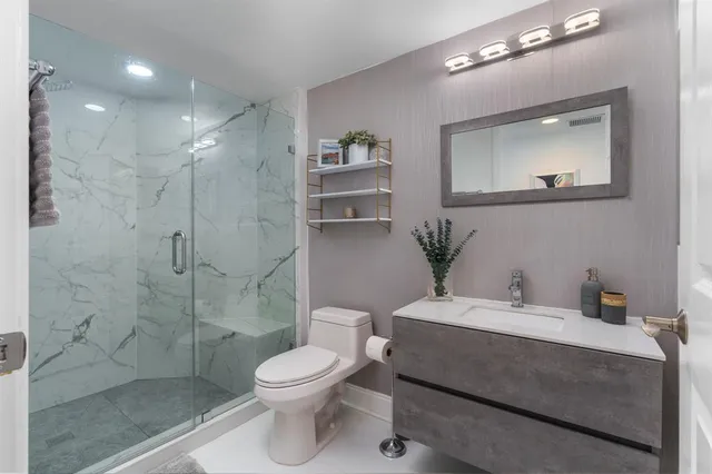 $6,000 | 411 North New River Drive East, Unit 2205, Fort Lauderdale, FL 33301