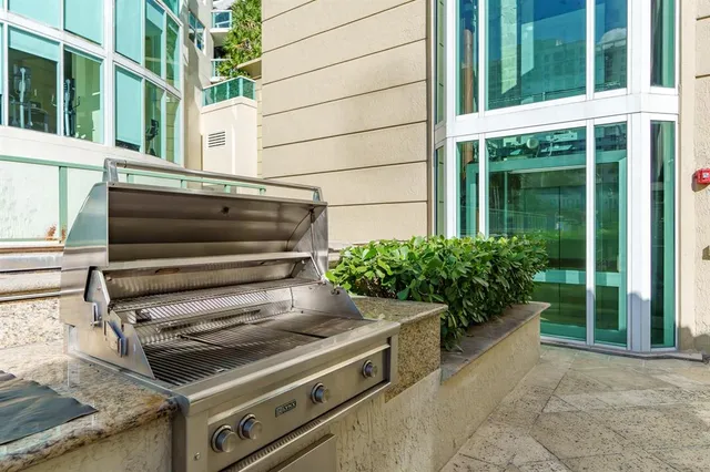 $6,000 | 411 North New River Drive East, Unit 2205, Fort Lauderdale, FL 33301