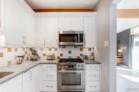 $489,900 | 709 Cheviot Court, St. Louis, MO 63122