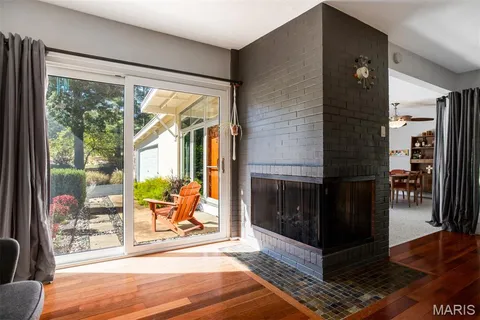 $489,900 | 709 Cheviot Court, St. Louis, MO 63122