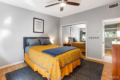 $489,900 | 709 Cheviot Court, St. Louis, MO 63122