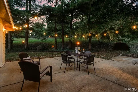 $489,900 | 709 Cheviot Court, St. Louis, MO 63122