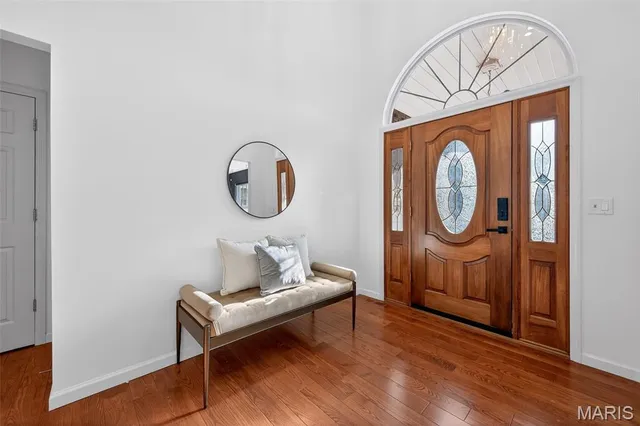 $699,900 | 305 Hays Hill Drive, Fenton, MO 63026