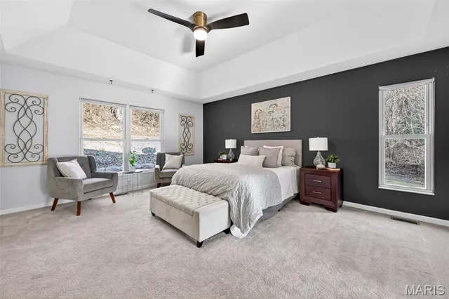 $699,900 | 305 Hays Hill Drive, Fenton, MO 63026