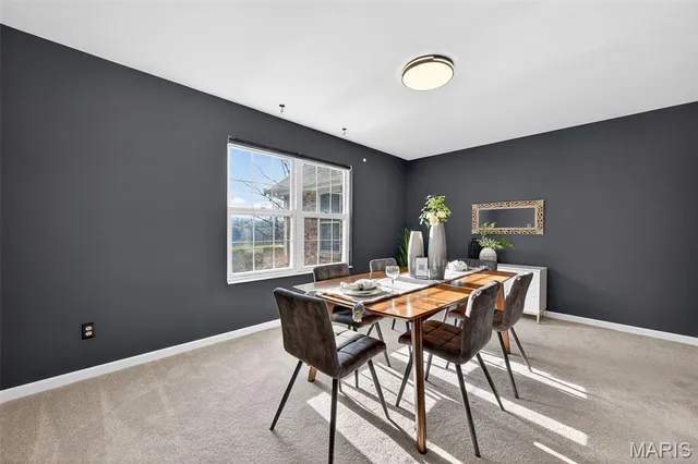 $699,900 | 305 Hays Hill Drive, Fenton, MO 63026