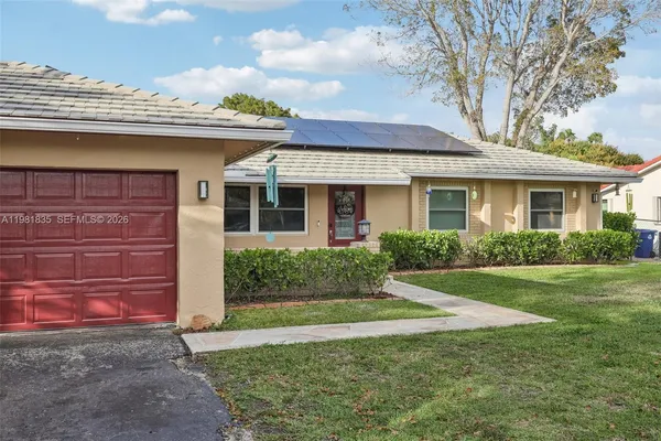 $4,900 | 11573 Northwest 39th Place, Coral Springs, FL 33065