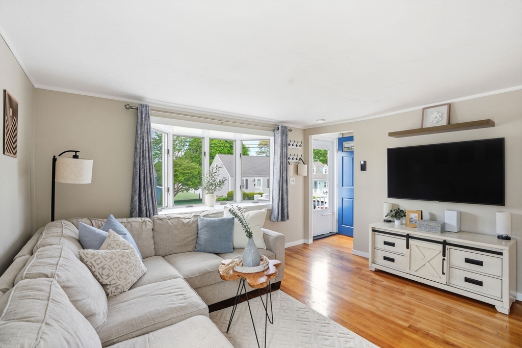 77 Weyham Road Weymouth, MA 02191 - Photo 2 of 28