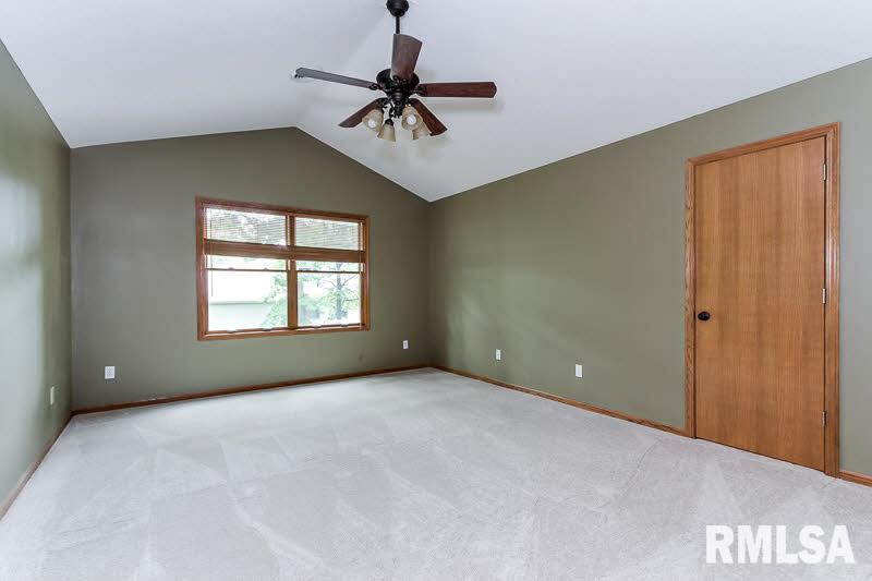 6773 Ridges Court Bettendorf, IA 52722 - Photo 18 of 24 Gallery Image 18