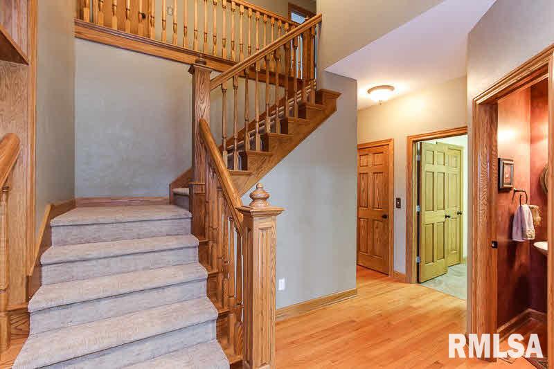 6773 Ridges Court Bettendorf, IA 52722 - Photo 4 of 24 Gallery Image 4