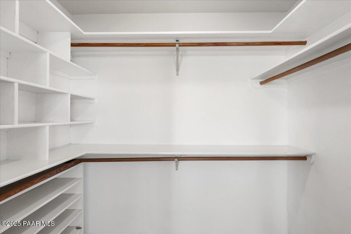 475 Highway 69 Prescott Valley, AZ 86327 - Photo 18 of 64 Primary Bedroom Walk-In Closet