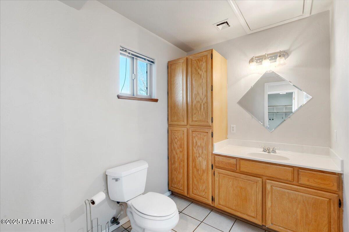 475 Highway 69 Prescott Valley, AZ 86327 - Photo 23 of 64 Guest Bathroom 1
