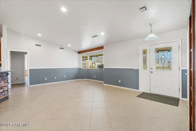 $950,000 | 475 Highway 69, Prescott Valley, AZ 86327