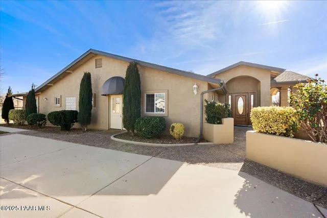 $950,000 | 475 Highway 69, Prescott Valley, AZ 86327