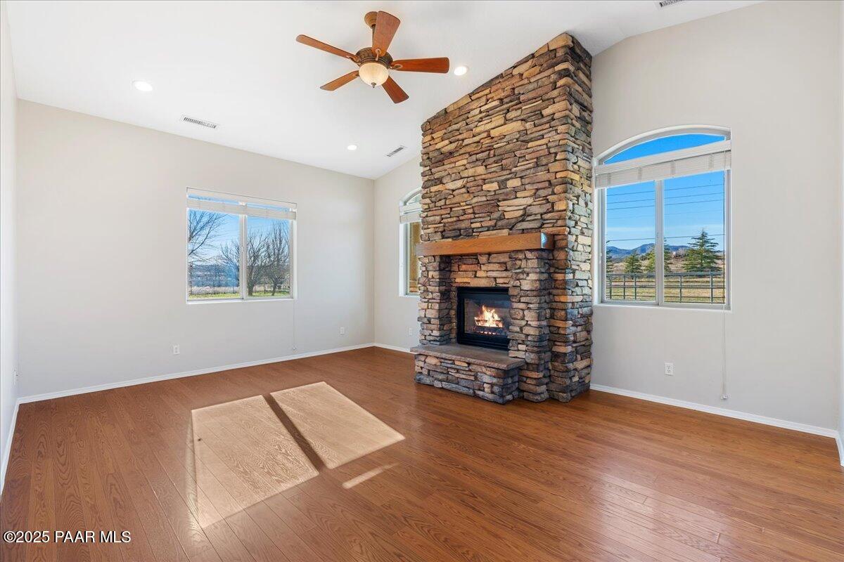 475 Highway 69 Prescott Valley, AZ 86327 - Photo 5 of 64 Family Room