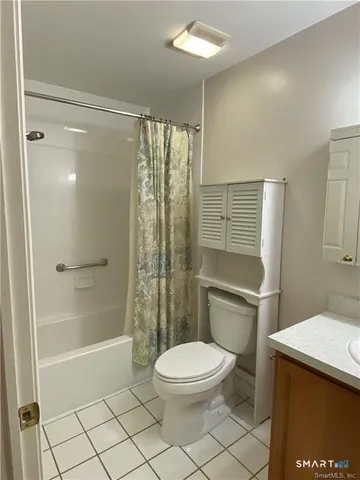 $389,000 | 11 Mannions Lane, Unit 11, Danbury, CT 06810