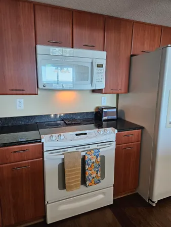 $255,000 | 300 South Duval Street, Unit 1003, Tallahassee, FL 32301