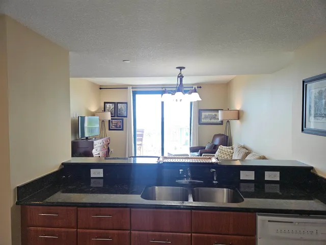 $255,000 | 300 South Duval Street, Unit 1003, Tallahassee, FL 32301