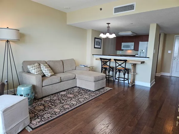 $255,000 | 300 South Duval Street, Unit 1003, Tallahassee, FL 32301