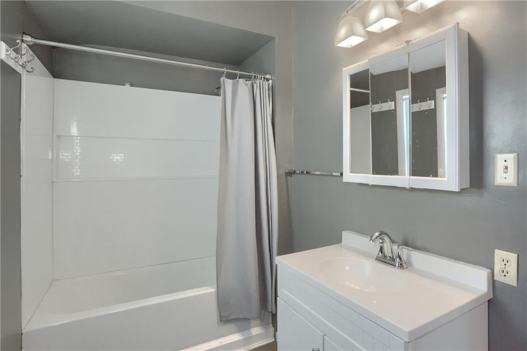336 Oak Road Gibsonia, PA 15044 - Photo 11 of 24 Gallery Image 11