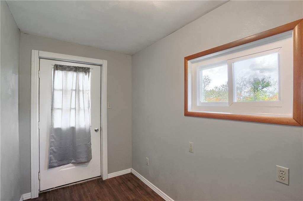 336 Oak Road Gibsonia, PA 15044 - Photo 4 of 24 Gallery Image 4