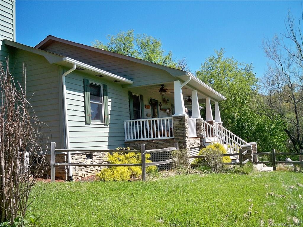 552 Old Fort Road Fairview, NC 28730 - Photo 3 of 24 Gallery Image 3